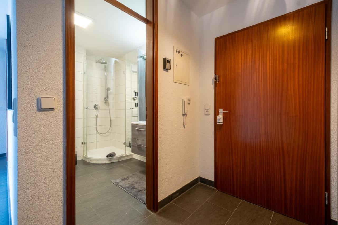Nature Terminal Apartment - Unterwegs Zuhause Steinenbronn Exteriér fotografie