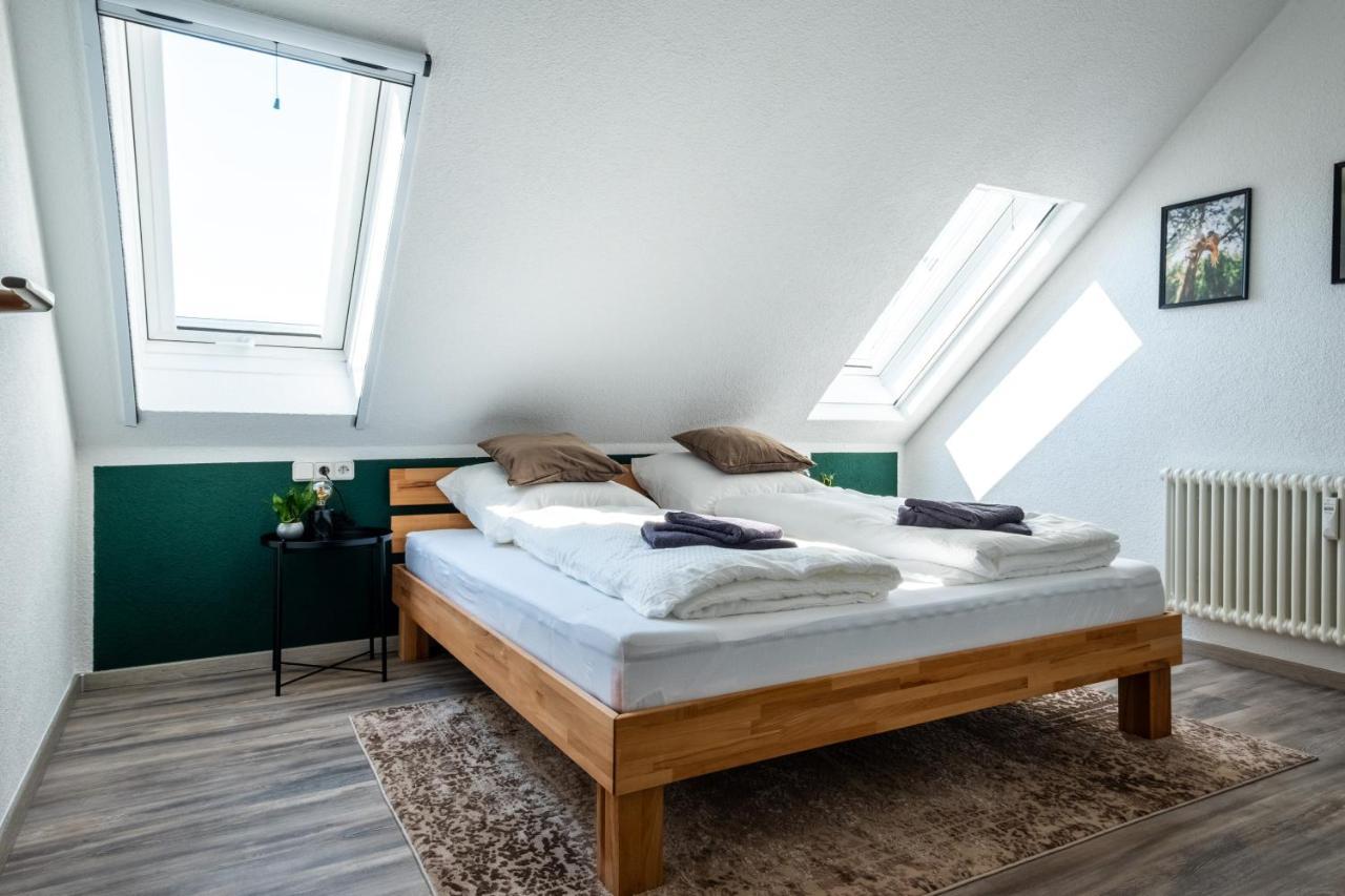 Nature Terminal Apartment - Unterwegs Zuhause Steinenbronn Exteriér fotografie